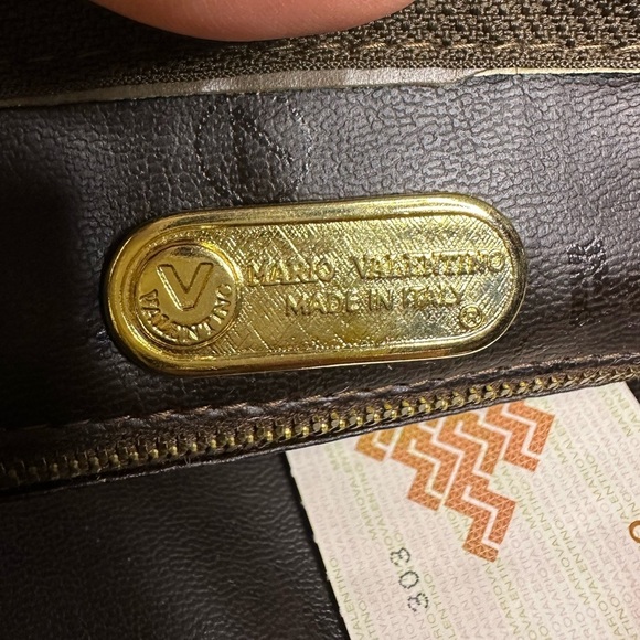 VALENTINO mario patent leather clutch bag - Picture 14 of 17